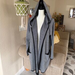 Women’s Adrienne Vittadini Gray Cape with Black Trim